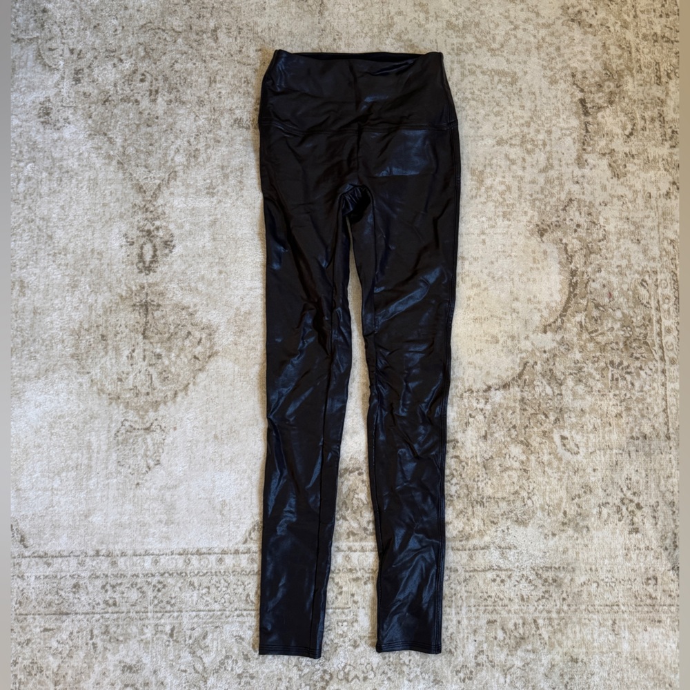 Pleather leggings, size xtra small.